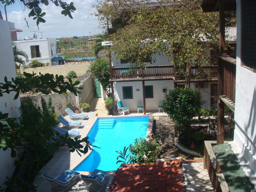 Hotel Neptuno Refugio