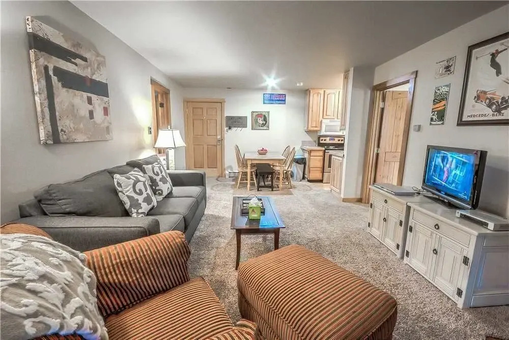 Ski Inn 234