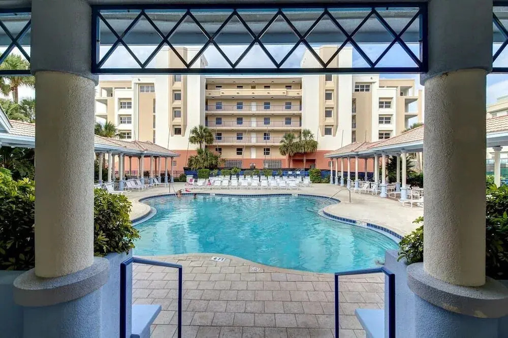 Sunny 3BR Condo Steps to Beach Pool NSB FL