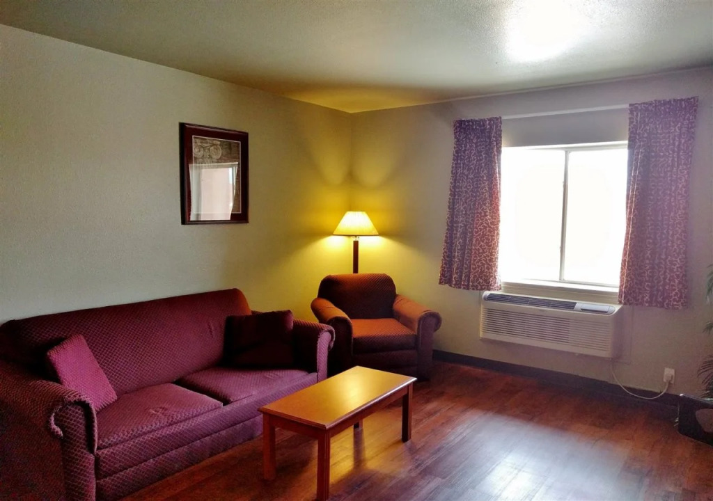 Americas Best Value Inn and Suites