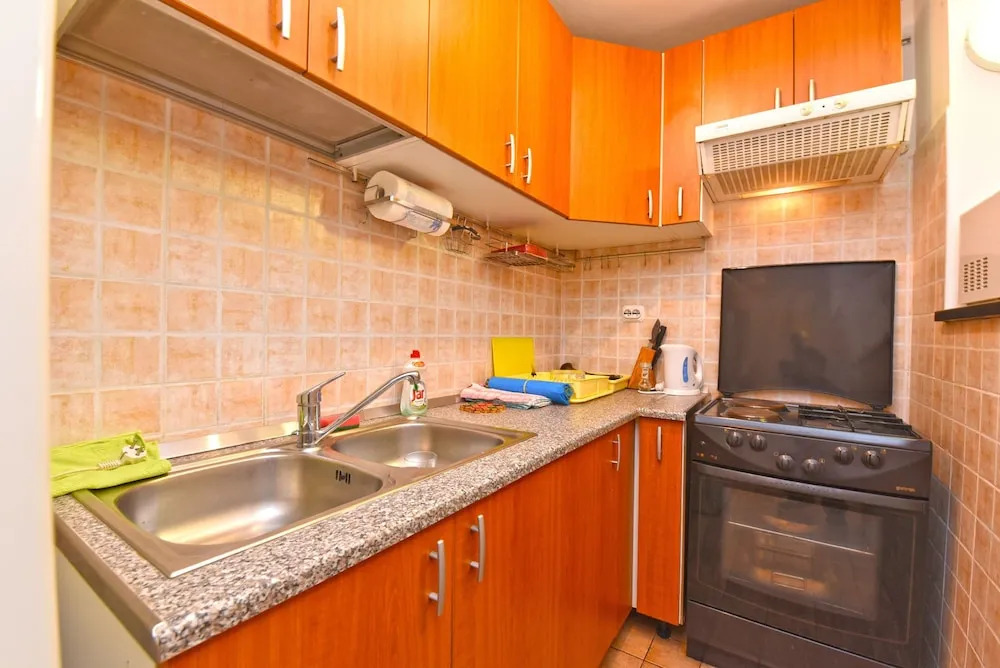 Apartment 1562