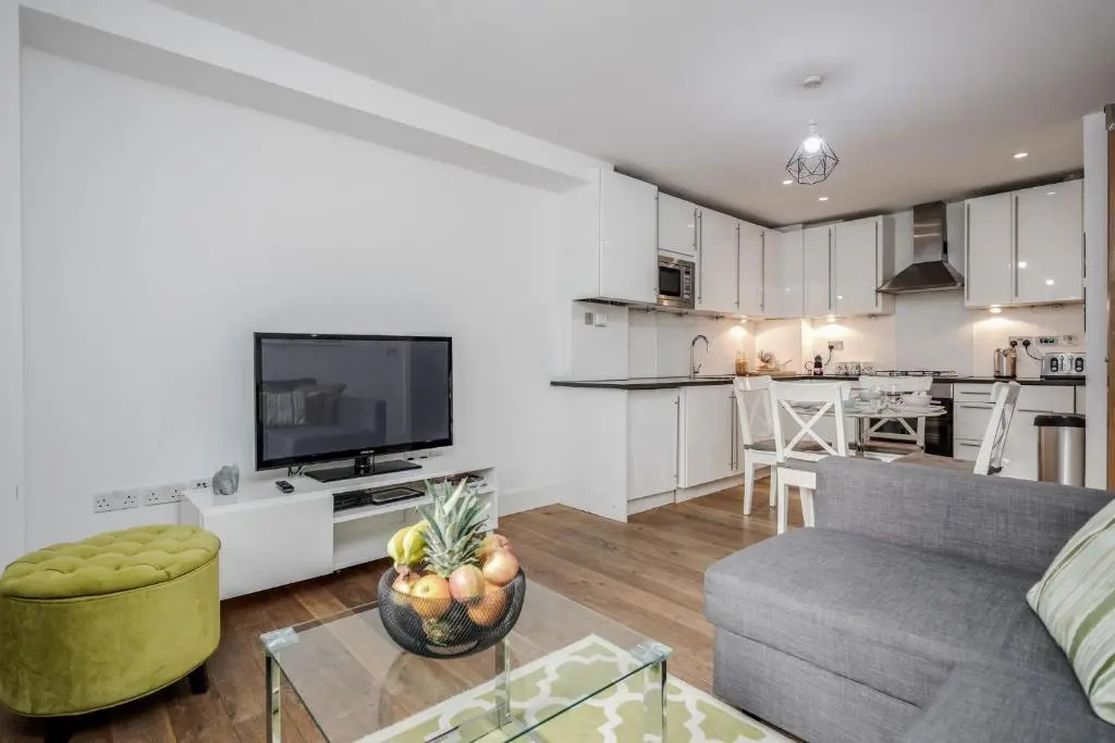 The Heart of Covent Garden Sleeps 4