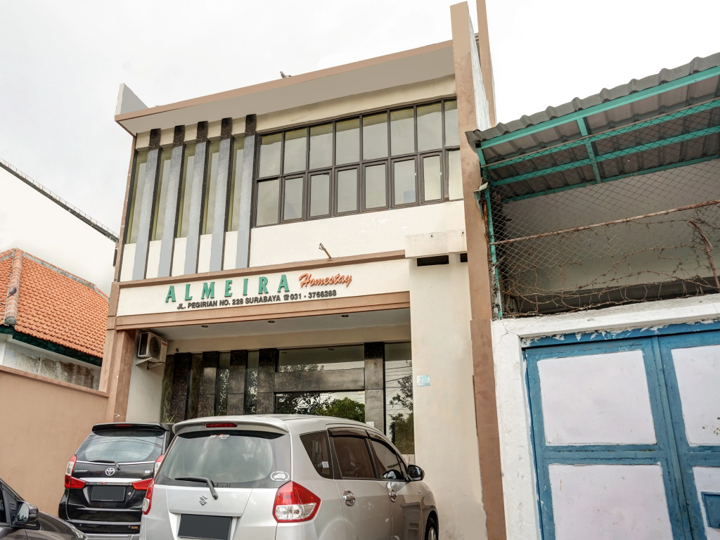 Almeira Homestay Syariah Near RS Islam Al-Irsyad Mitra Reddoorz