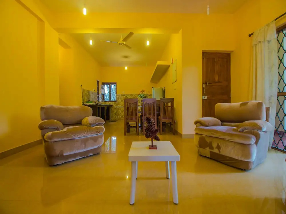 OYO 12998 Home Modern 2BHK Merces