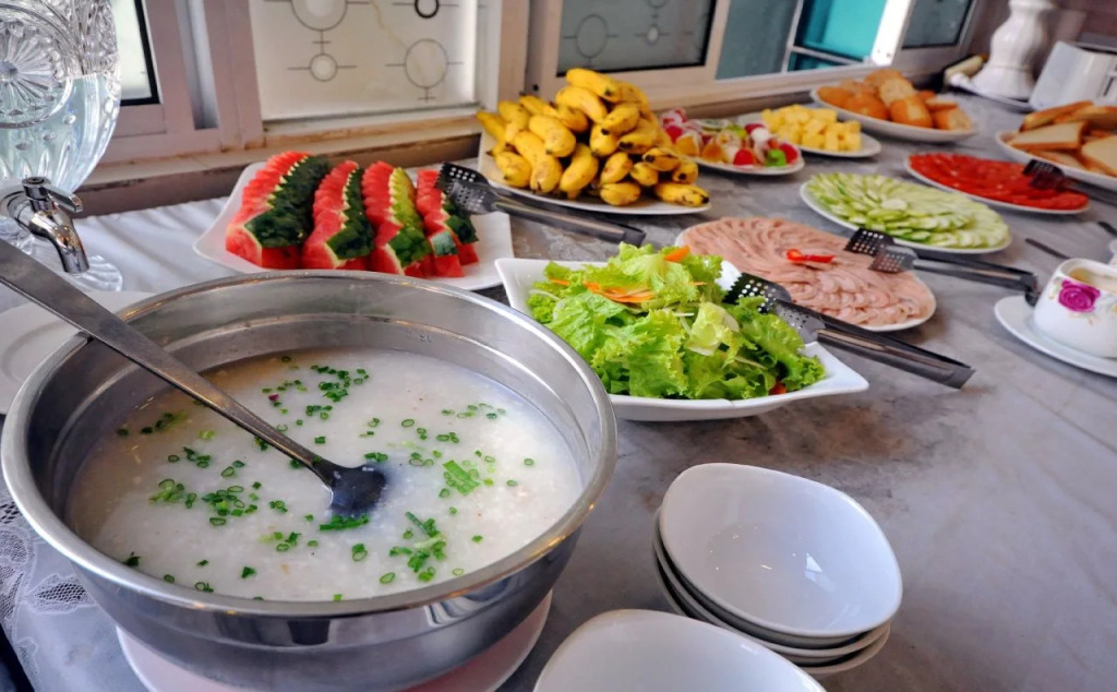 Dubai Nha Trang Hotel managed by HT