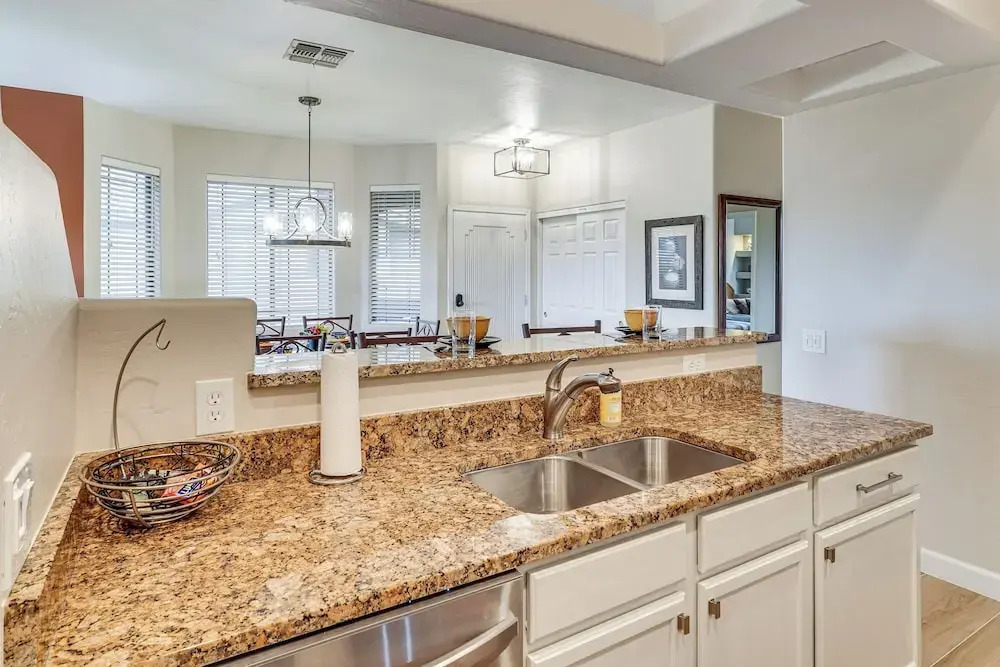 Oro Valley Condo - Nearby Golf & Hiking!