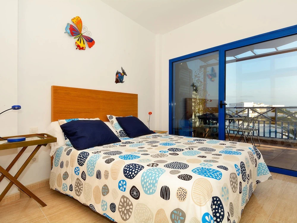 Comfortable Apartment in Arrecife With Terrace