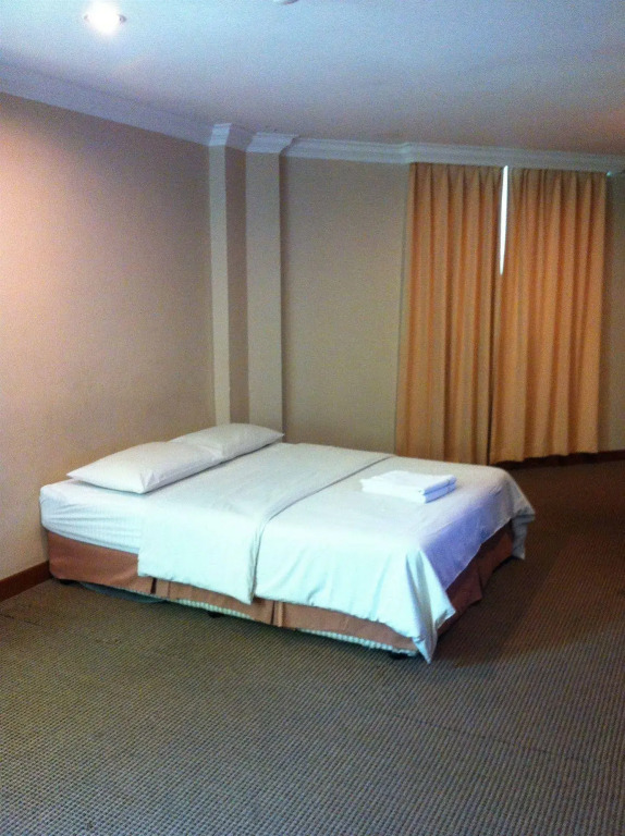 Seri Borneo Hotel