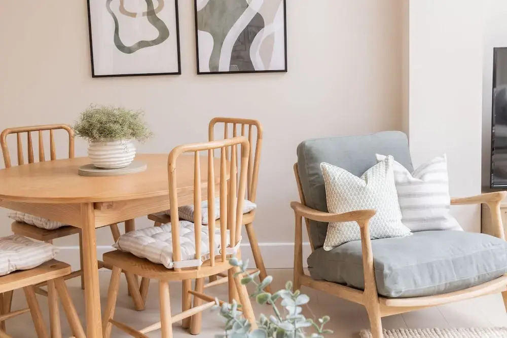 Stylish 3Bd Townhouse In Central Winchester