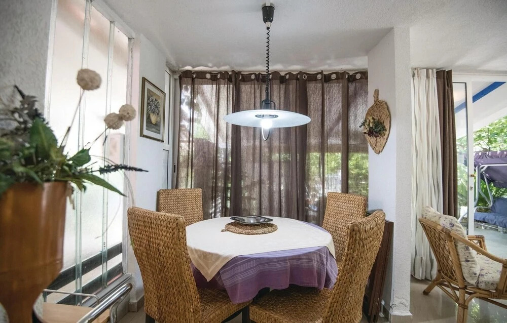 Holiday Home Sucuraj 06