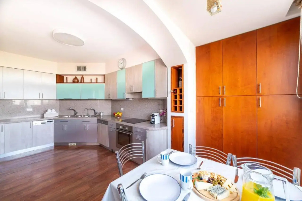 Art Apartment In Mamila - Art & View
