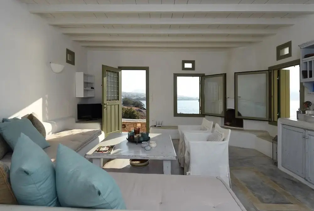 Ochre Dream, Beach front & Sunset villa Naousa