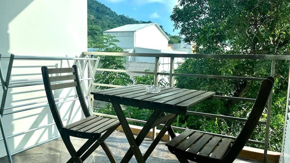 6-37 - 2 Bdr Condo With Balcony and Shared Pool