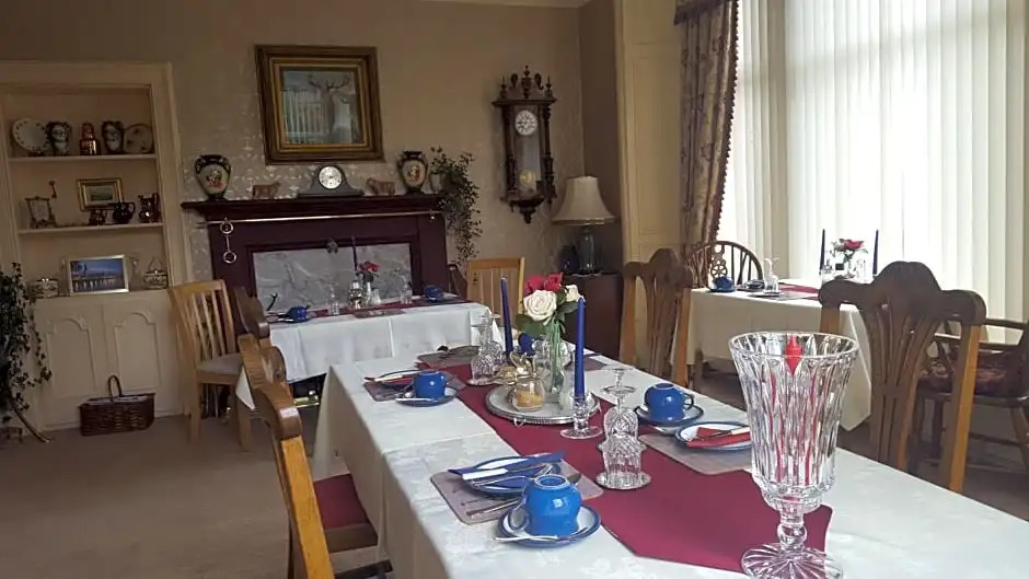 Strathcona Guesthouse