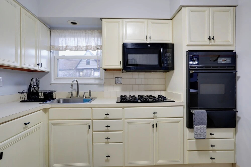 Ideally Located Jersey City Home, 8 Mi to NYC