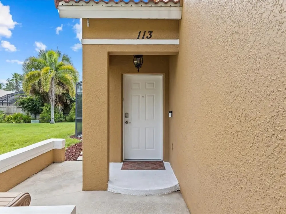 4bd Villa Near Epic Universe and Disney with private Pool townhouse
