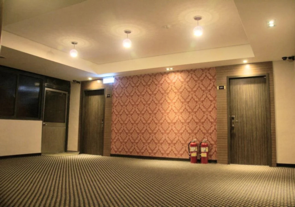 Home Full Hotel