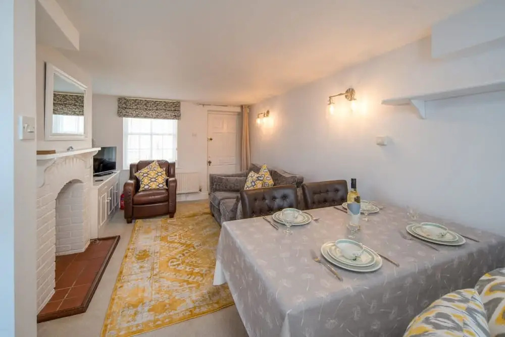 Sun Hill Cottage Charming 3 Bed in Cowes Old Town