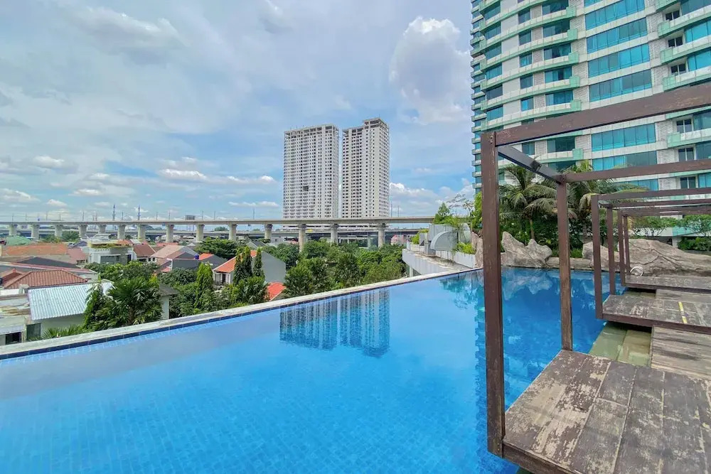 Homey And Well Furnished 2Br Grand Kamala Lagoon Apartment