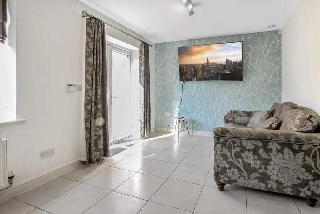 Emerald En-suite in Derby