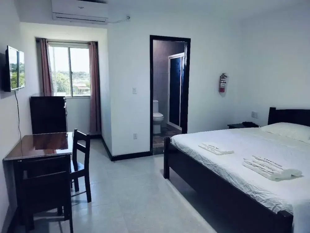 Day And Night Hotel Belmopan