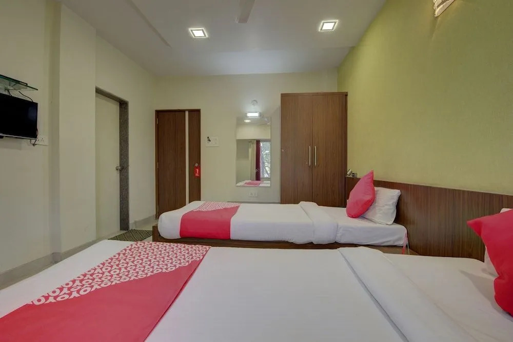 OYO 24981 Hotel Ashwamedh Residency
