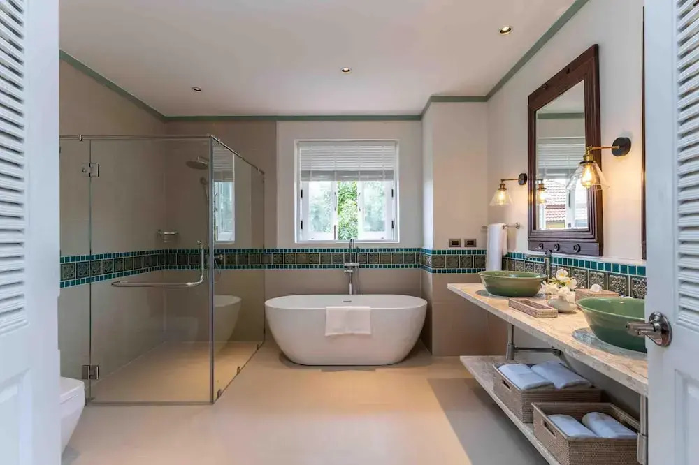 4 Bed Pool Villa Steps from the Beach - KBR34