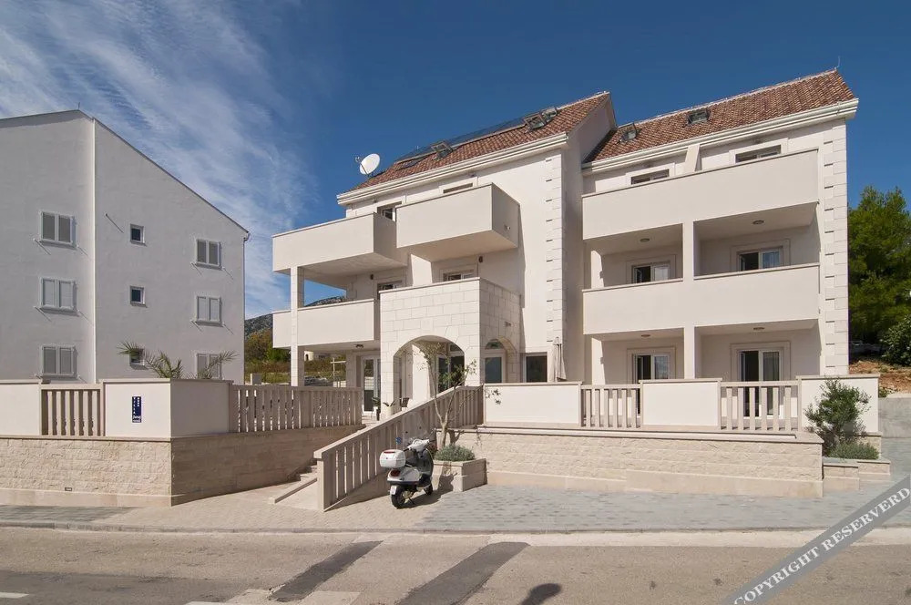 Apartments Juraj