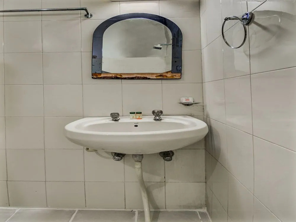 Utsav Hotel
