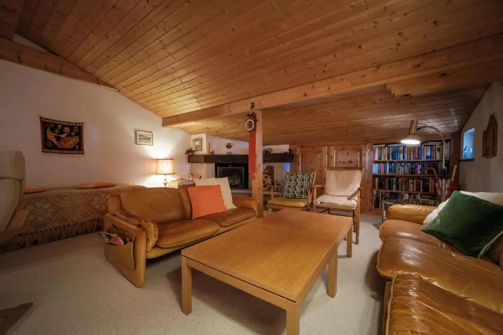Casa Dschember, Wohnung 11, 1-6 Personen