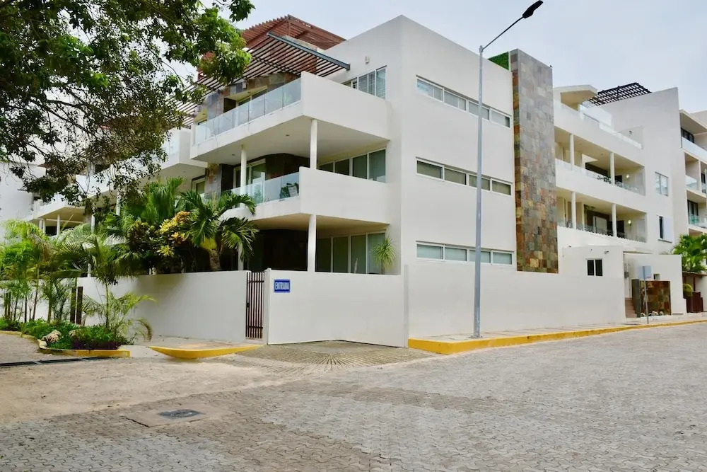 Mamitas Village by Casago