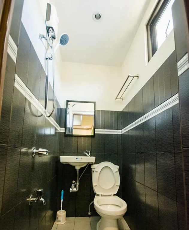 Wyne's Hometel