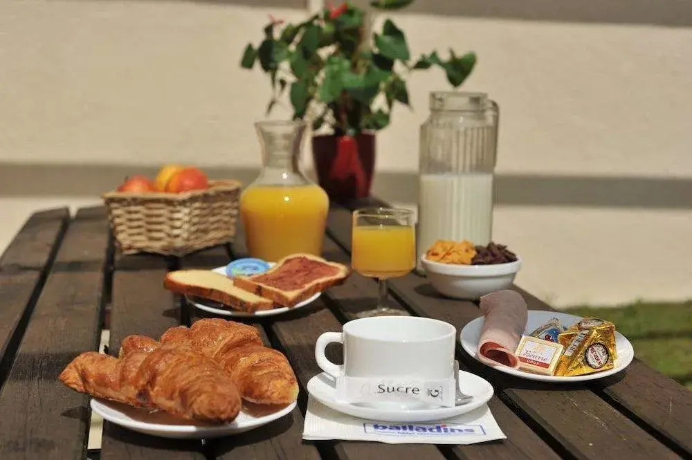 Brit Hotel St-Quentin/Nord