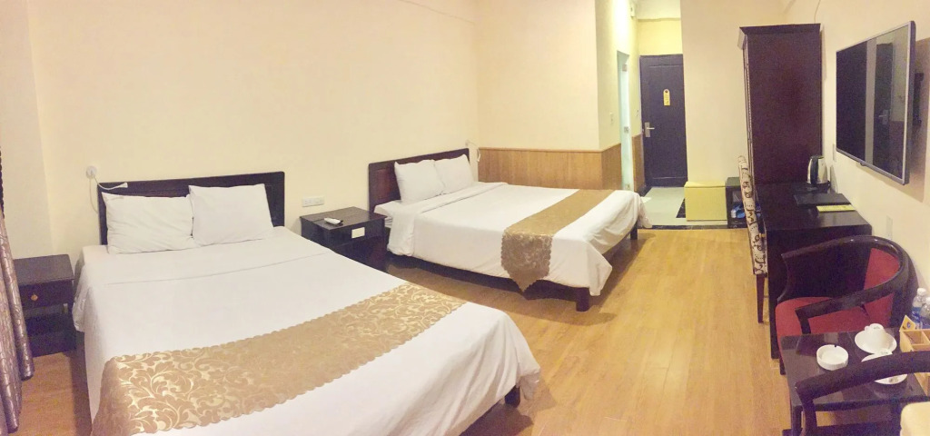 Sandals Hoàng Yến