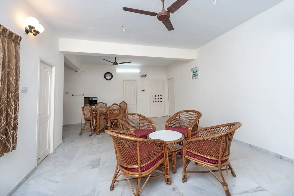 OYO 24168 Amrita Inn