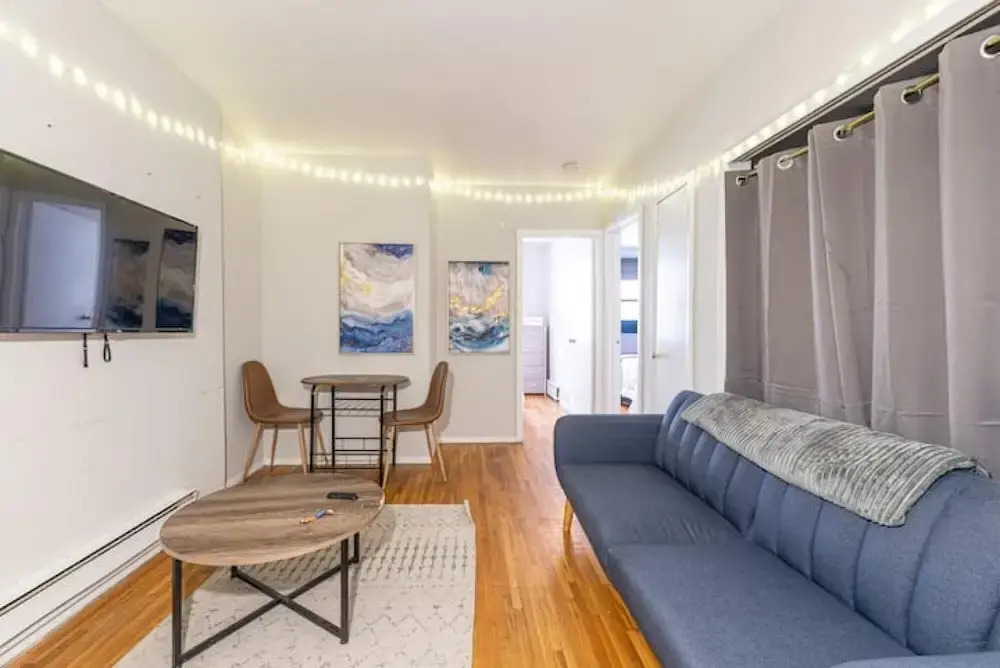 Lovely 2 Bedroom Cozy Monthly Apartment, New York
