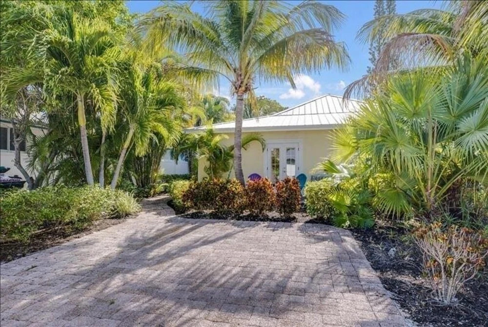 Groovy Guava 2 Bedroom Villa