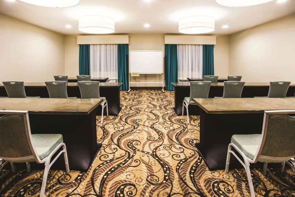 La Quinta by Wyndham Evansville