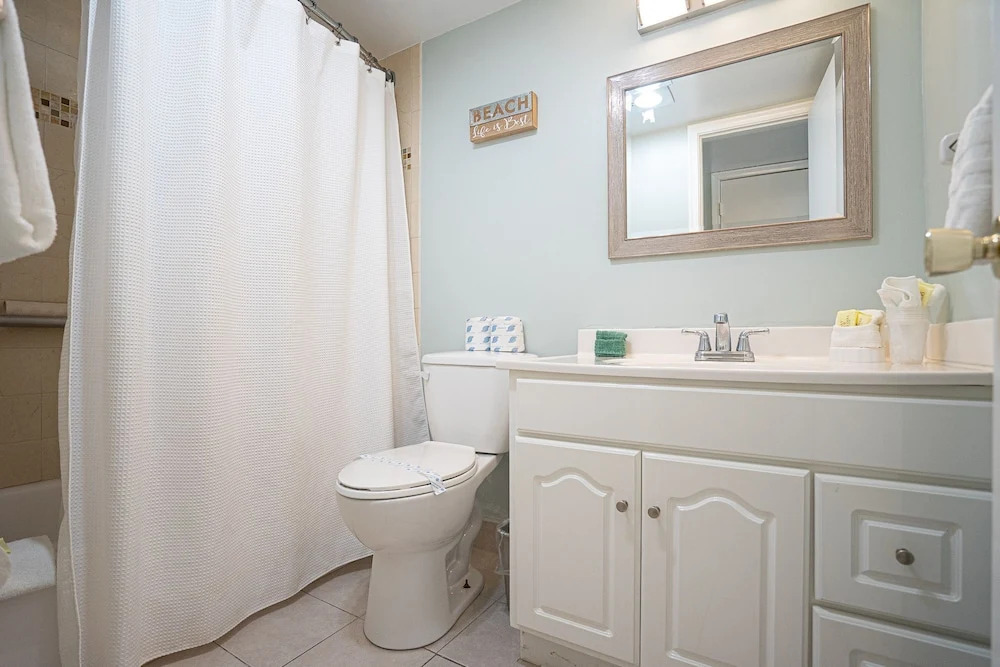 Carriage House Resort Motel