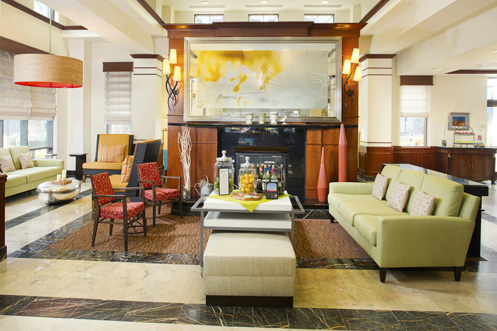 Hilton Garden Inn Virginia Beach Town Center