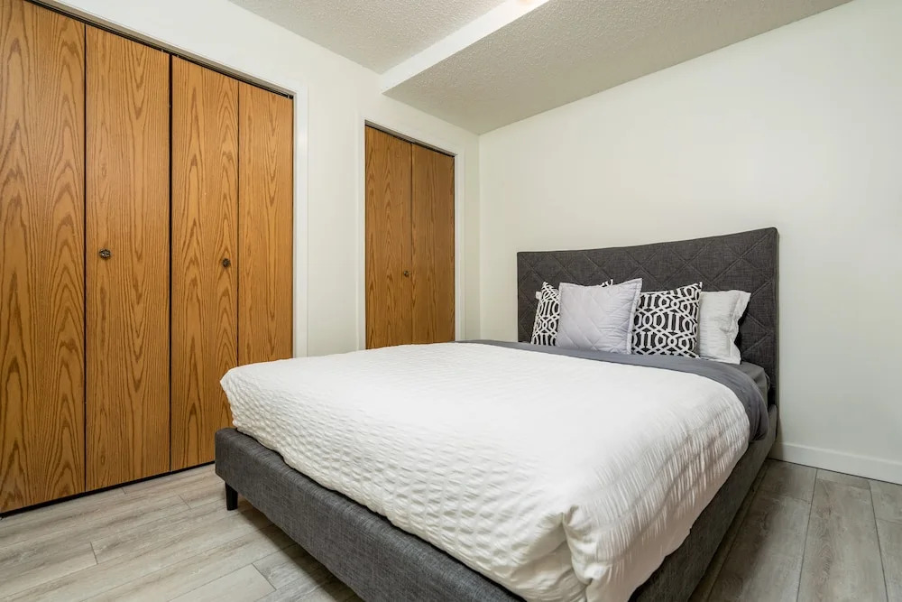 Fully RENOVATED Studio | Ski In/Out: Closest Condo to Lift | Pool & Hot Tubs
