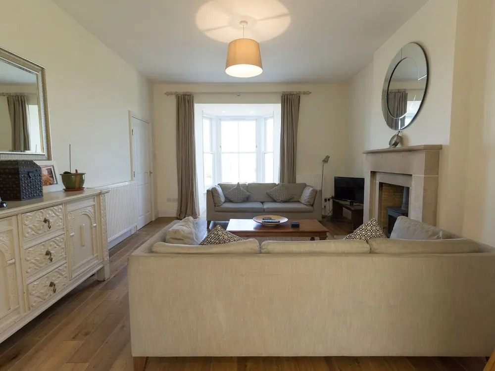6 Sea Lane