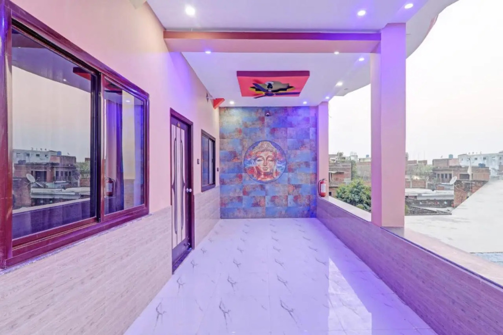 Oyo 87705 Hotel Bdr Lawn