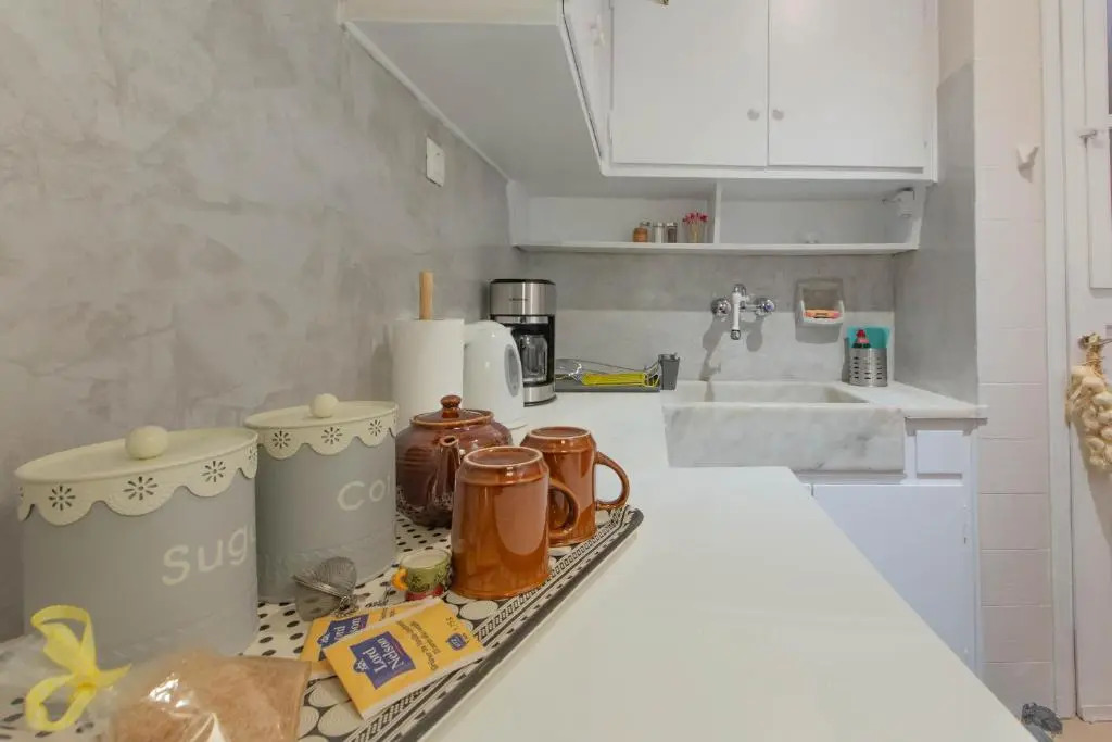 Inspired Townhouse • Bright, Chic & Cozy