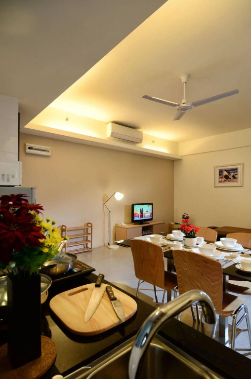 One-Stop Residence & Hotel