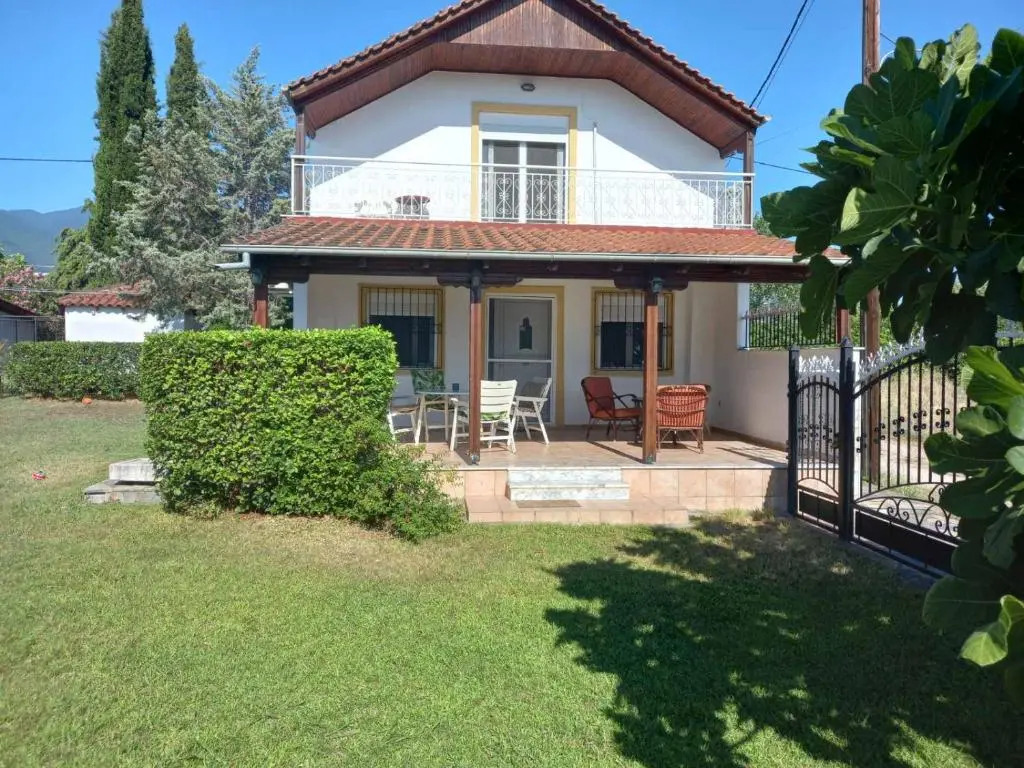 Private two-floor holiday house in Leptokarya