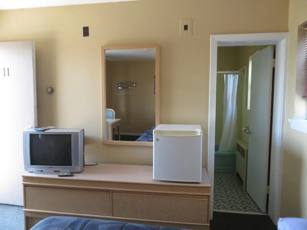 Riverview Motel