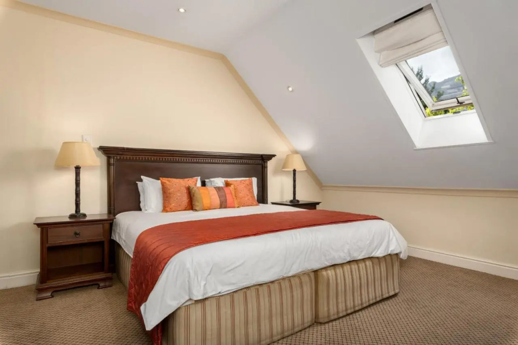 Gable Manor by Neighbourgood