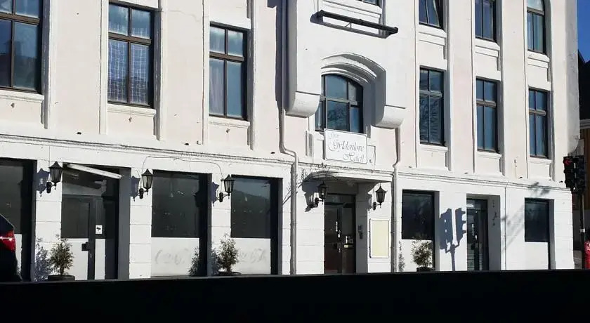 Grev Gyldenløve Hotel