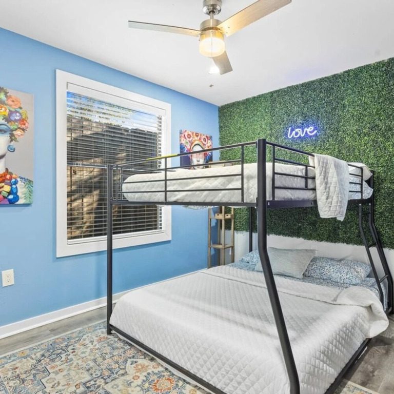 Arbor Villas I 8 Apts Sleeps 57 Great Location
